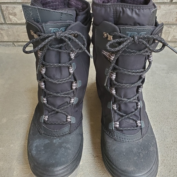 teva snow boots mens